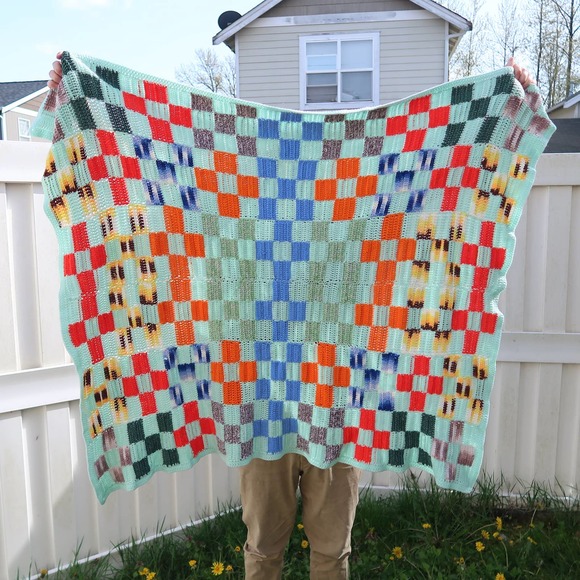 Vintage mint green blue multicolor checker print crochet knit afghan blanket - Picture 2 of 4